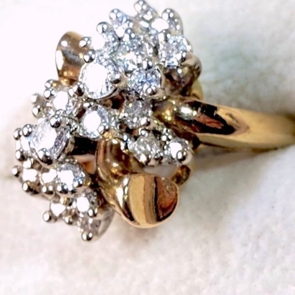 14K woman’s ring solid yellow gold with natural diamonds NWT “Pomegranate Bloom” - Picture 2 of 9